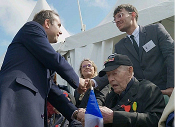 Voyage de vétérans français - cérémonie internationale du 82e anniversaire du Débarquement de Normandie